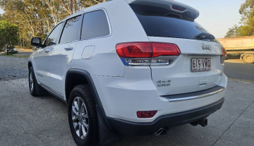 2013 jeep Grand cherokee laredo easy finance 6.jpg